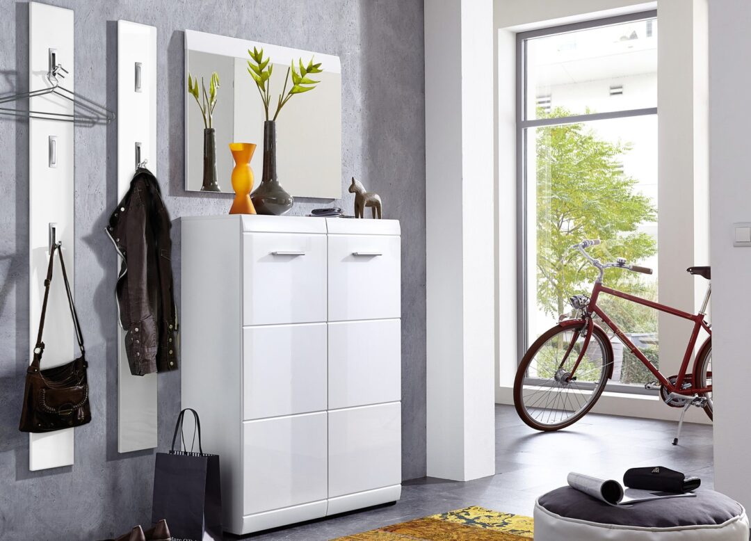 meuble d'entrée pour chaussures et manteaux