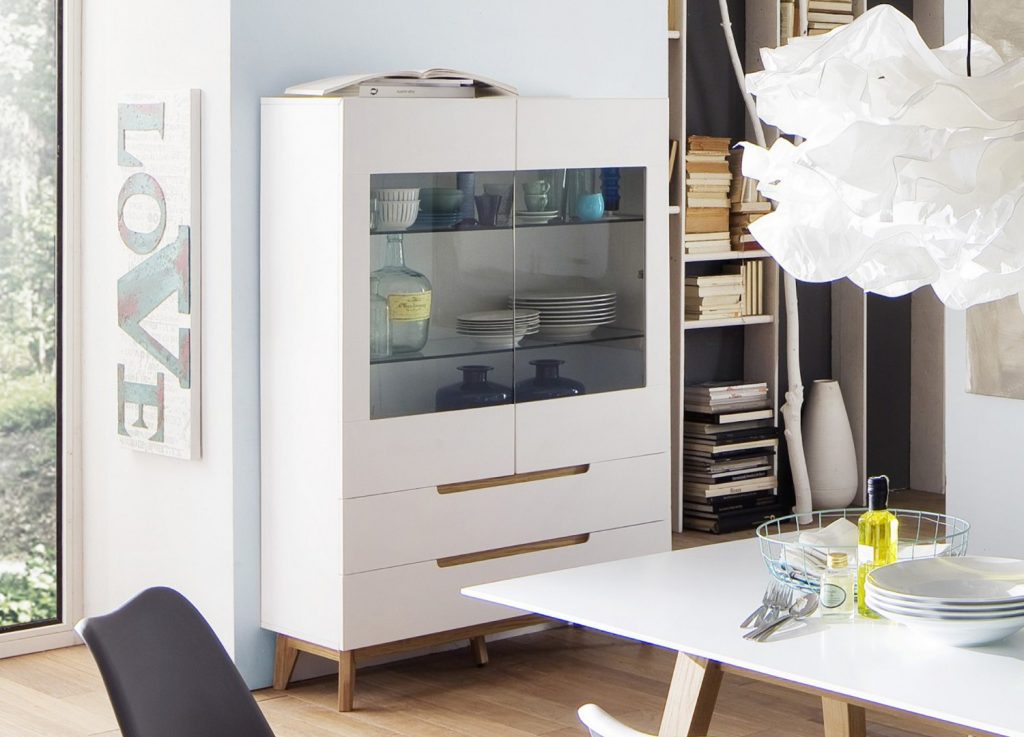 Bahut haut vitré scandinave blanc & bois