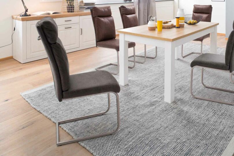 Chaise de salle à manger moderne