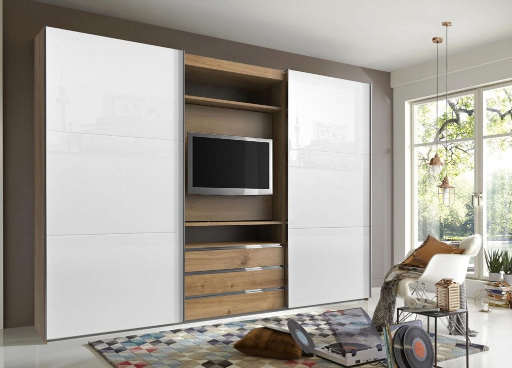 Armoire à portes coulissantes avec panneau télé