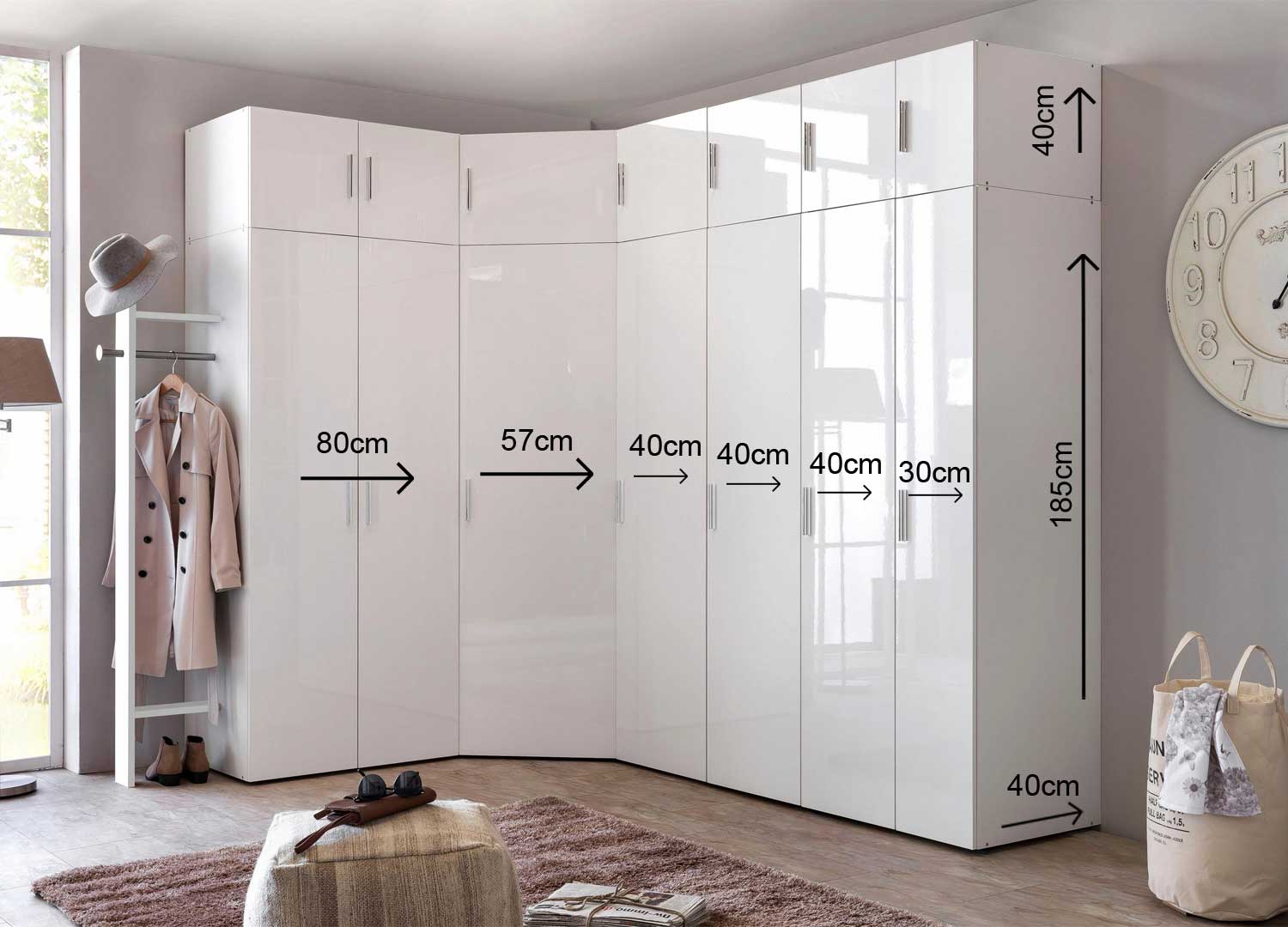 Grande armoire d'angle laquée blanche pour chambre adulte