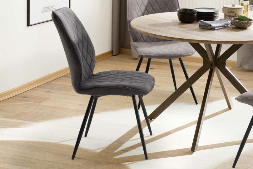 Chaise de séjour tissu texturé moderne