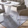 Chaise de séjour marron en tissu capitonné