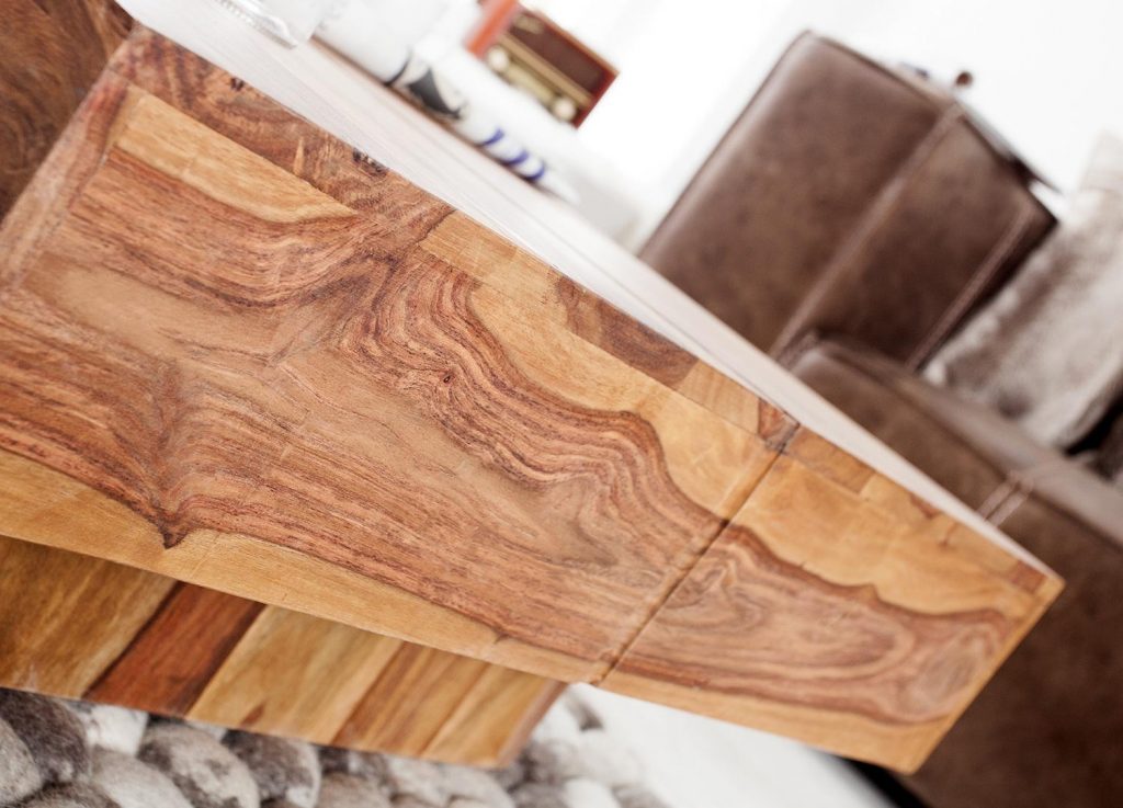Table basse carrée en bois