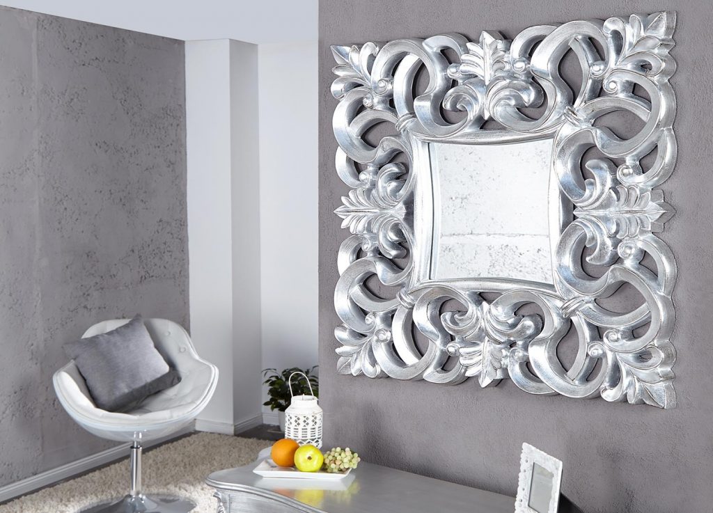 Miroir carré argenté / Style baroque