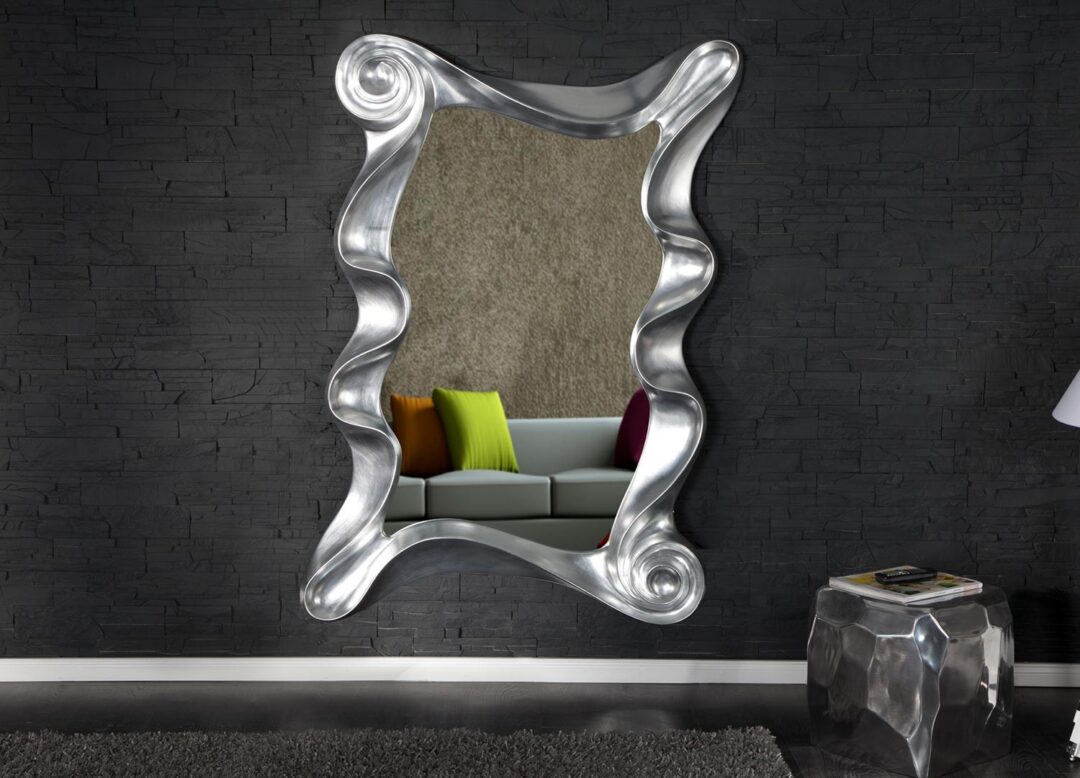 miroir baroque et design argenté
