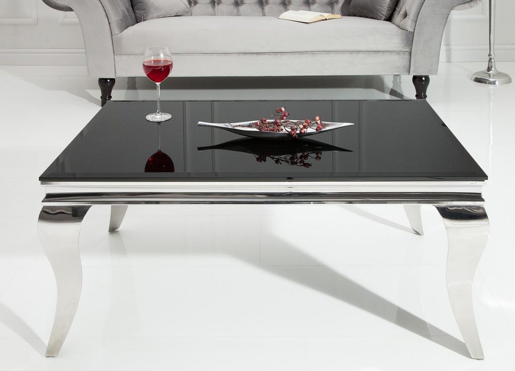 Table basse rectangulaire noire et métal chromé