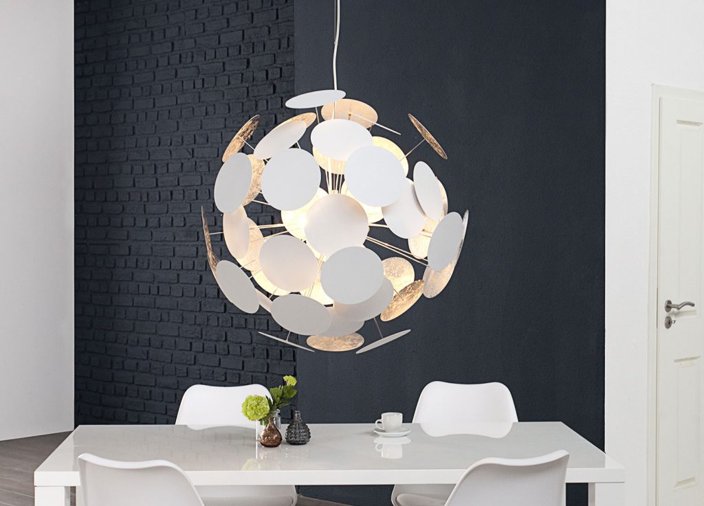 Luminaire suspendu blanc et argent