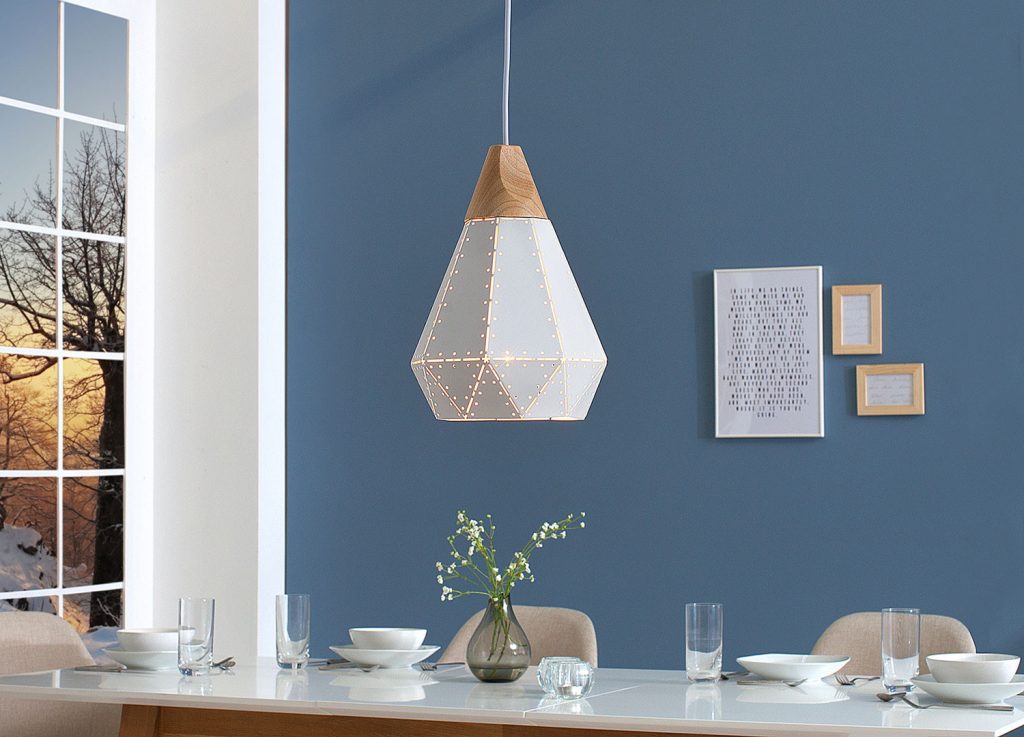 Lampe suspendue blanc et bois