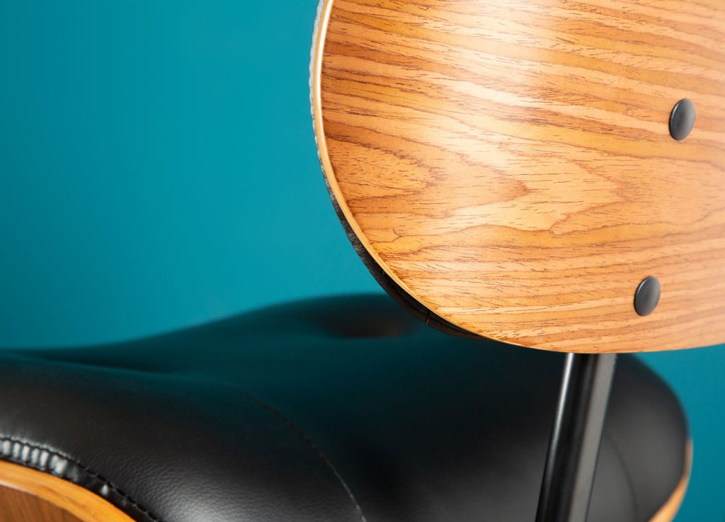 Chaise de bar simili cuir / Pieds chromés