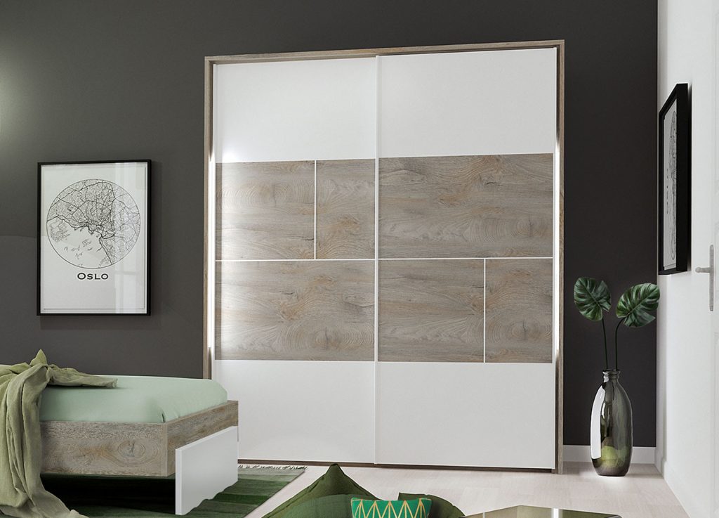 Armoire à portes coulissantes en bois