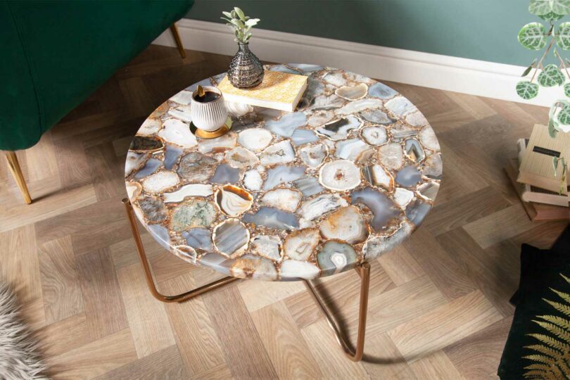 Table basse en pierre d'agate