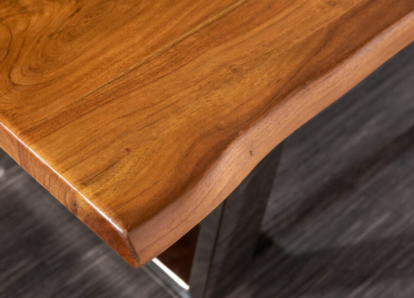 Plateau en bois massif d'Acacia de la table basse