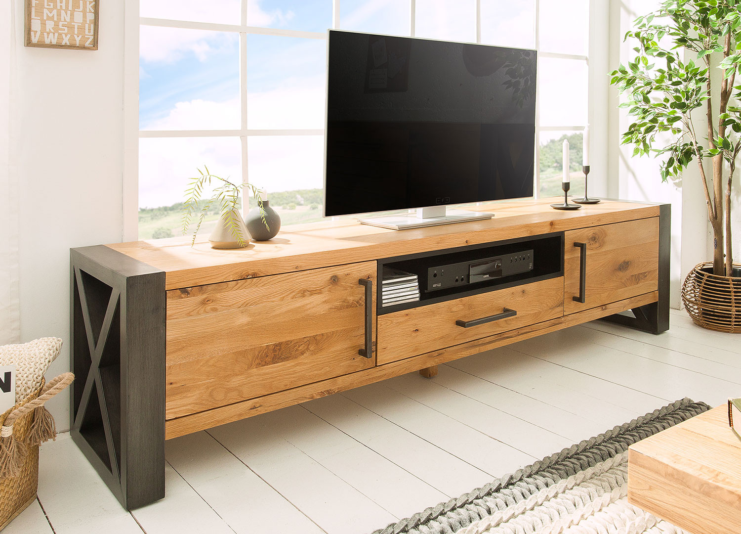 Meuble TV suspendu 150 cm style industriel en acacia massif naturel