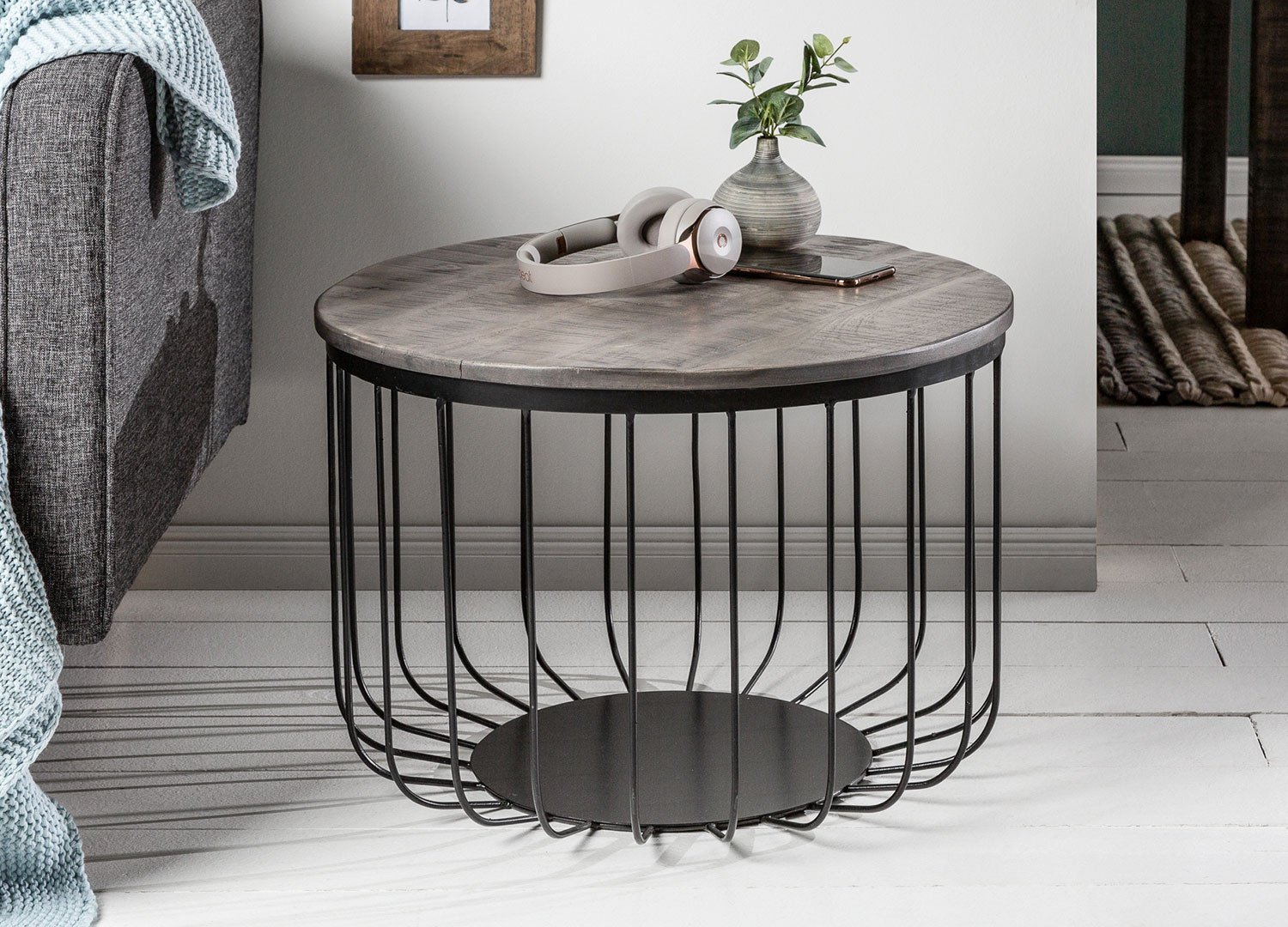 Table de salon ronde bois grisé et métal