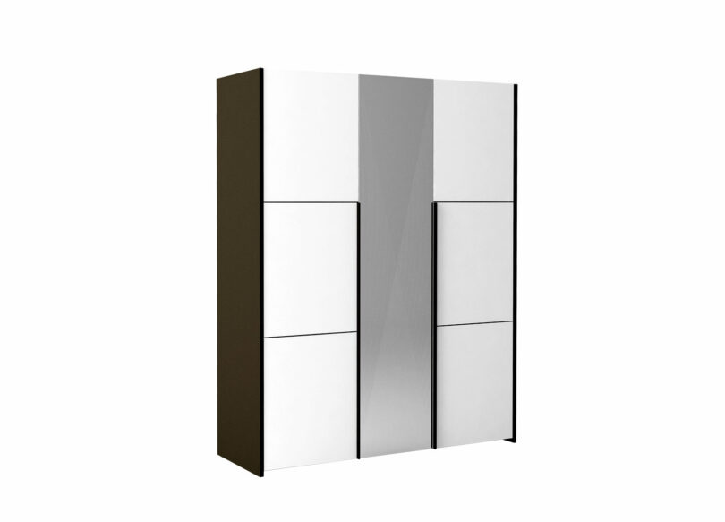 armoire trois portes