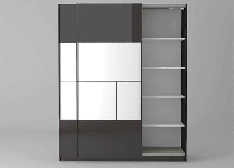 zoom intérieur sur les espaces lingères de larmoire