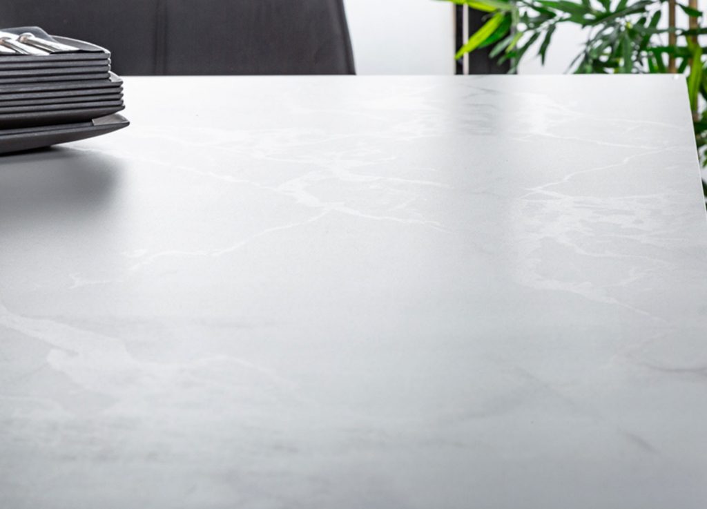 Table repas céramique extensible / Effet marbre blanc