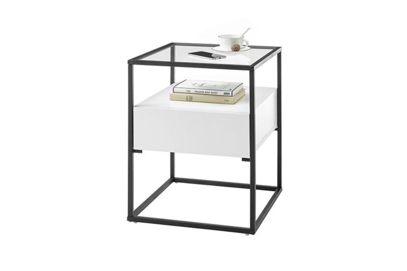 Table d'appoint blanche