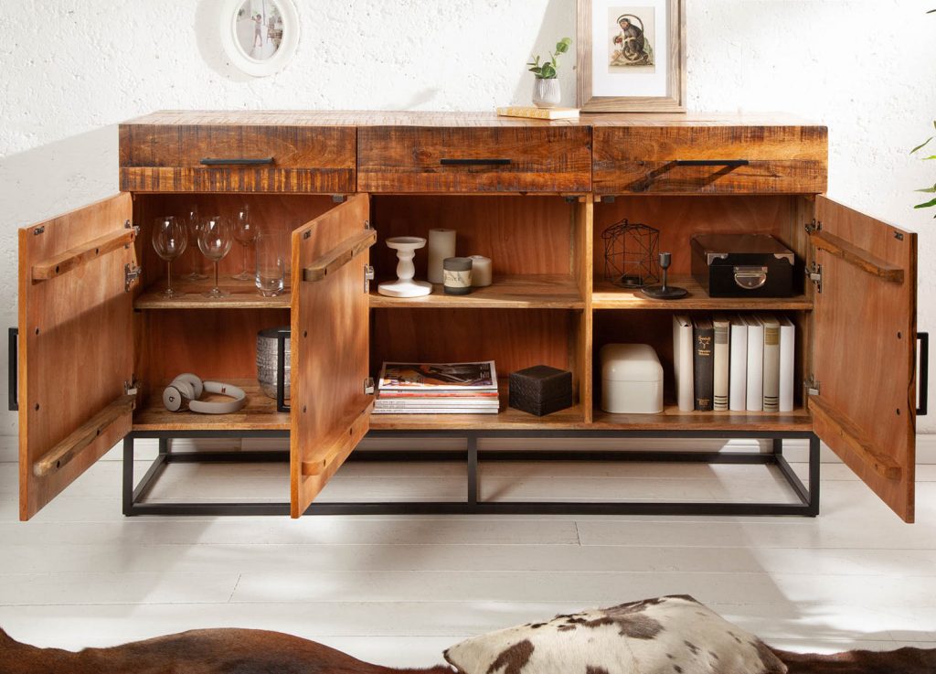 Meuble buffet bois massif avec motifs
