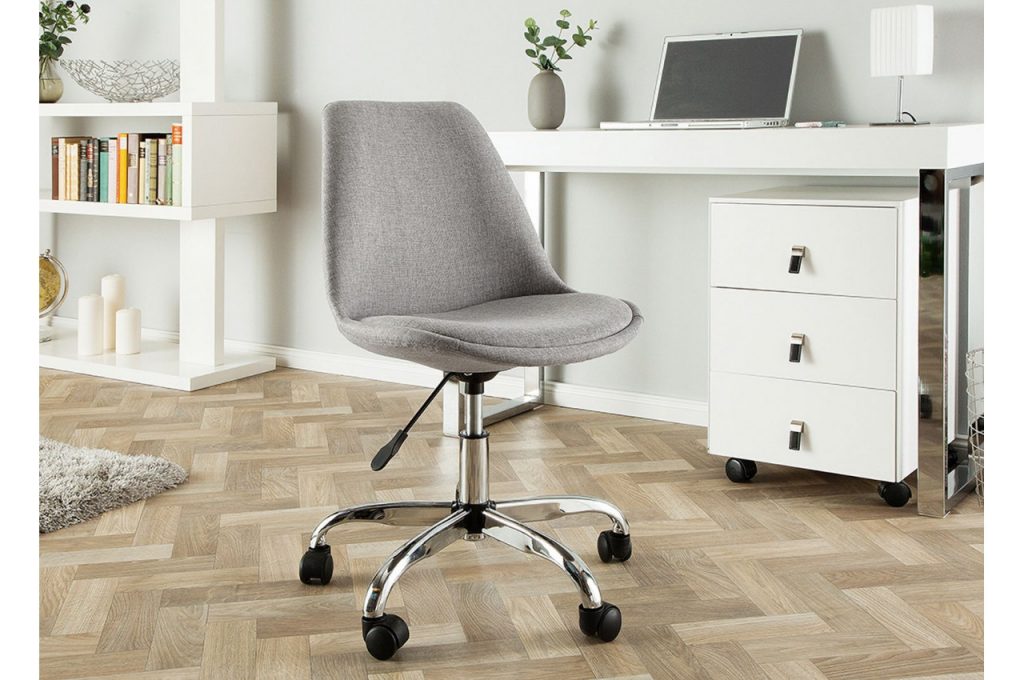 Chaise de bureau coque grise scandinave