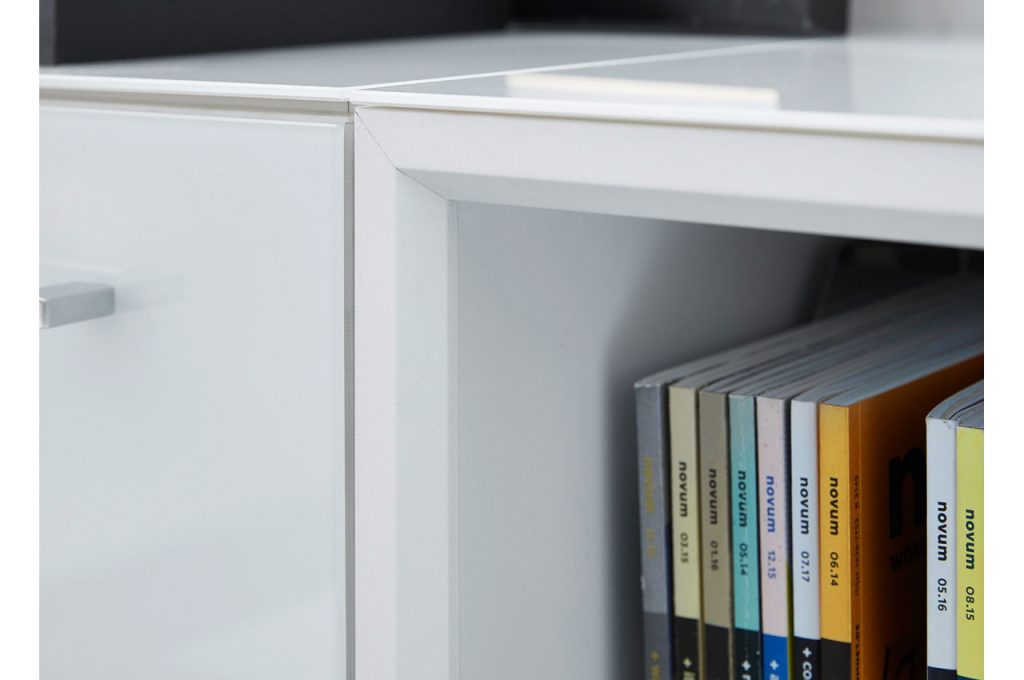 Étagère de rangement haute blanche pour bureau