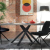Table repas bois grisé et noir industriel