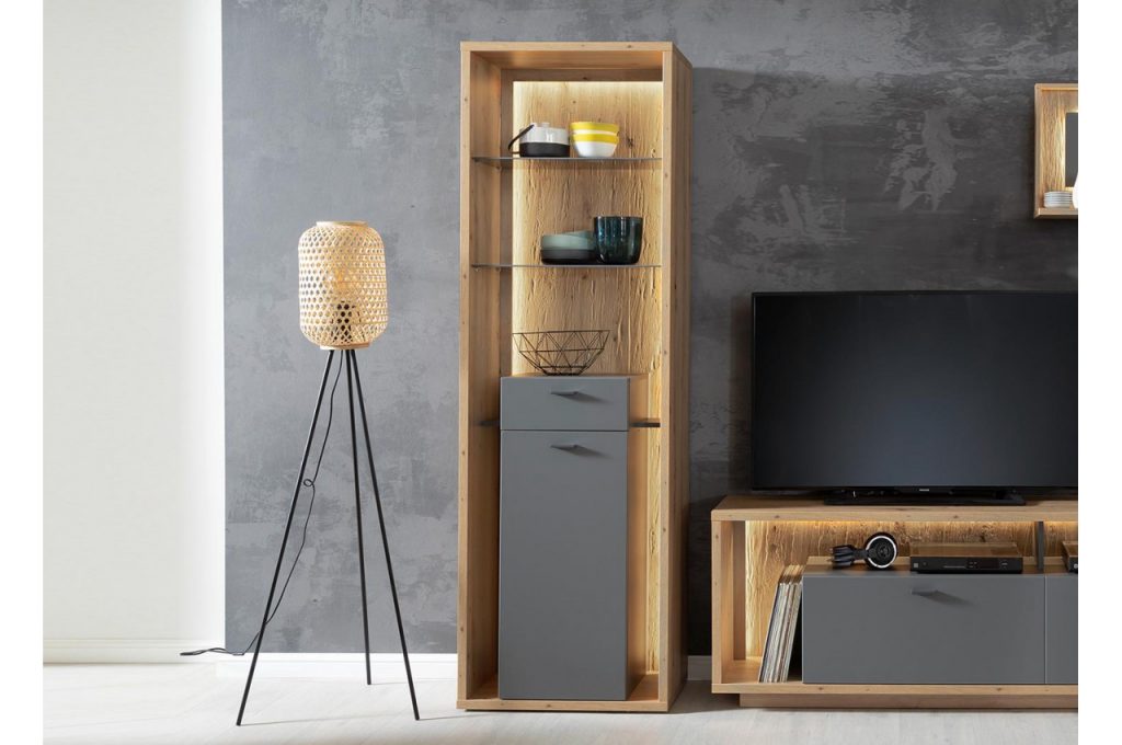 Vitrine haute gris mat et bois en relief design