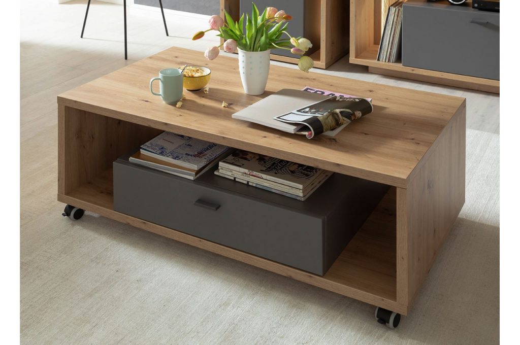 Table basse sur roulettes en bois moderne