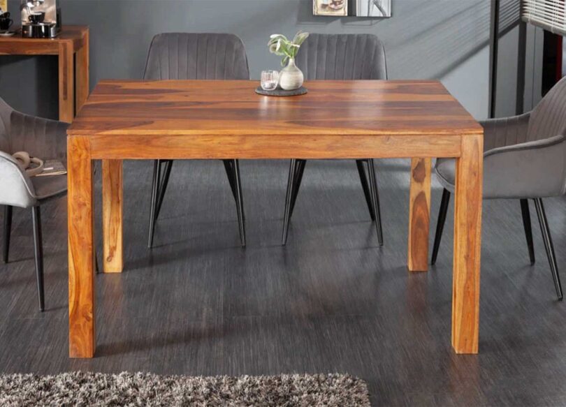 Table de salle à manger en bois massif de sesham vernis