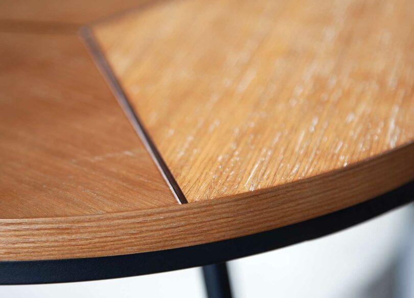 qualité du plateau de la table basse ronde en bois