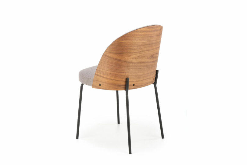 Dossier en bois de la chaise en tissu
