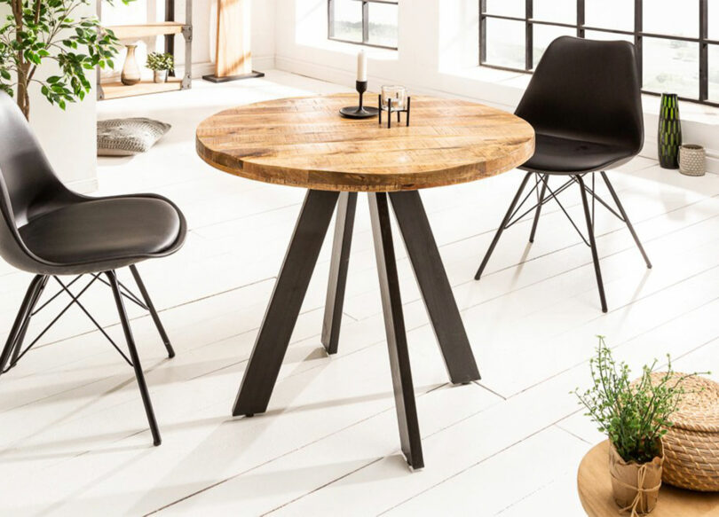 Petite table à manger en bois design