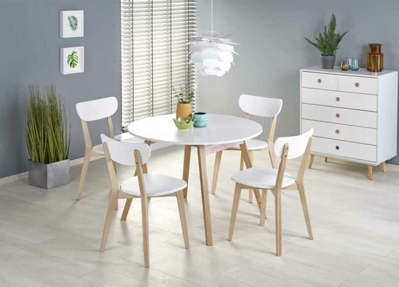 Table de salle à manger extensible blanche et bois scandinave