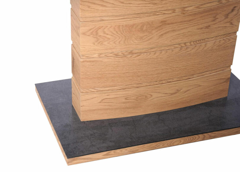 Socle de la table de repas