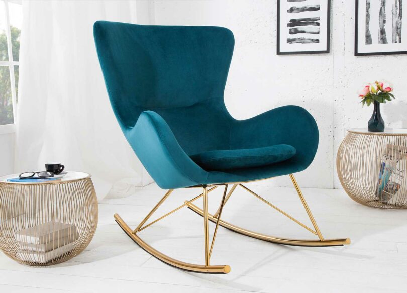 Chaise à bascule en velours bleu turquoise