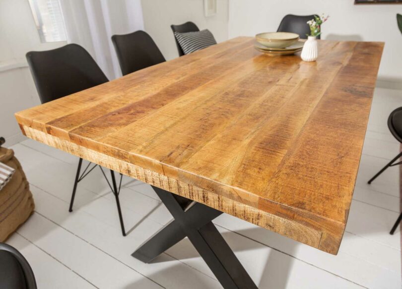 Table à manger en bois massif naturel
