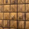 détail des façades effet 3D du bar en bois massif