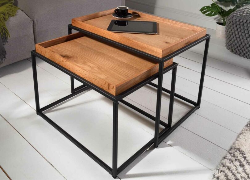 lot de 2 tables gigognes finition chêne et métal noir