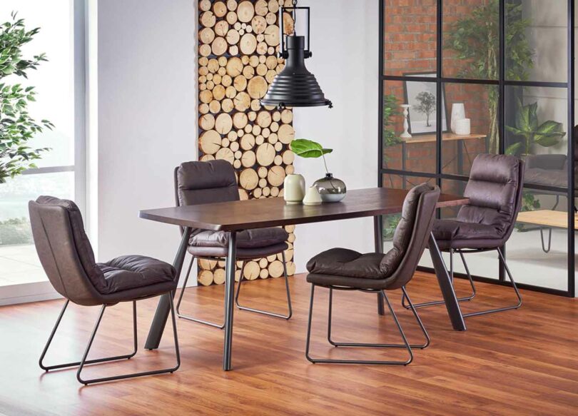 table de repas contemporaine bois foncé et noir