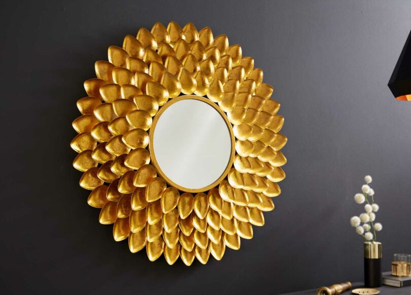 Miroir en métal doré rond