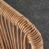 Zoom sur le rotin des chaises de jardin