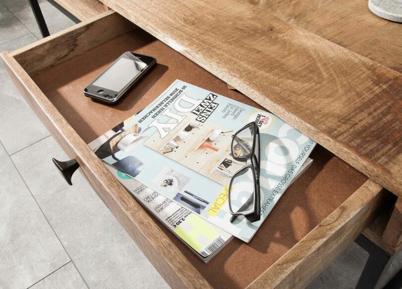table de salon avec tiroir
