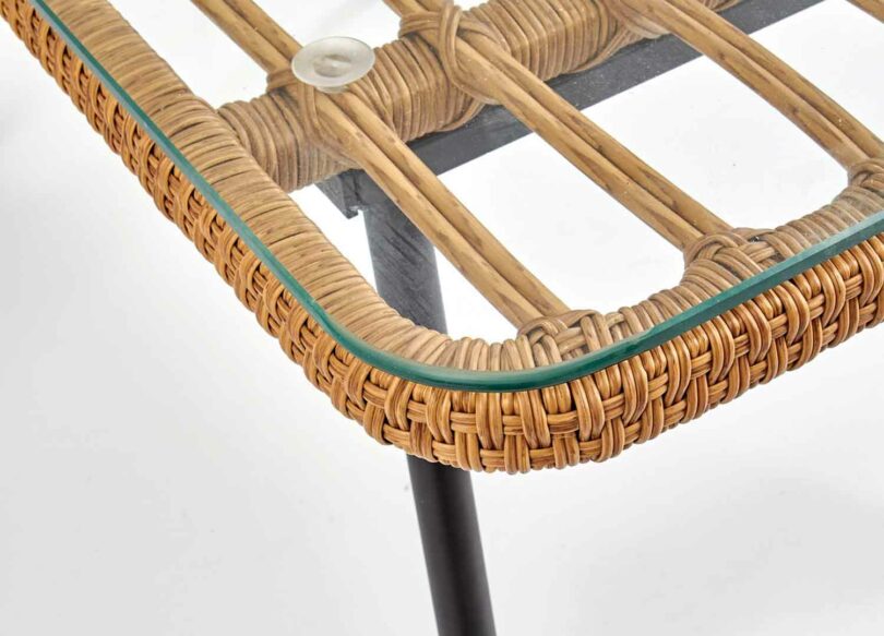 détail de la table basse de jardin