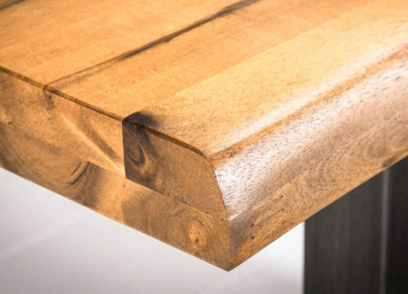 zoom sur le bois d'acacia
