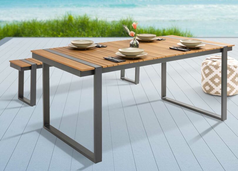 Table d'extérieur en composite naturel
