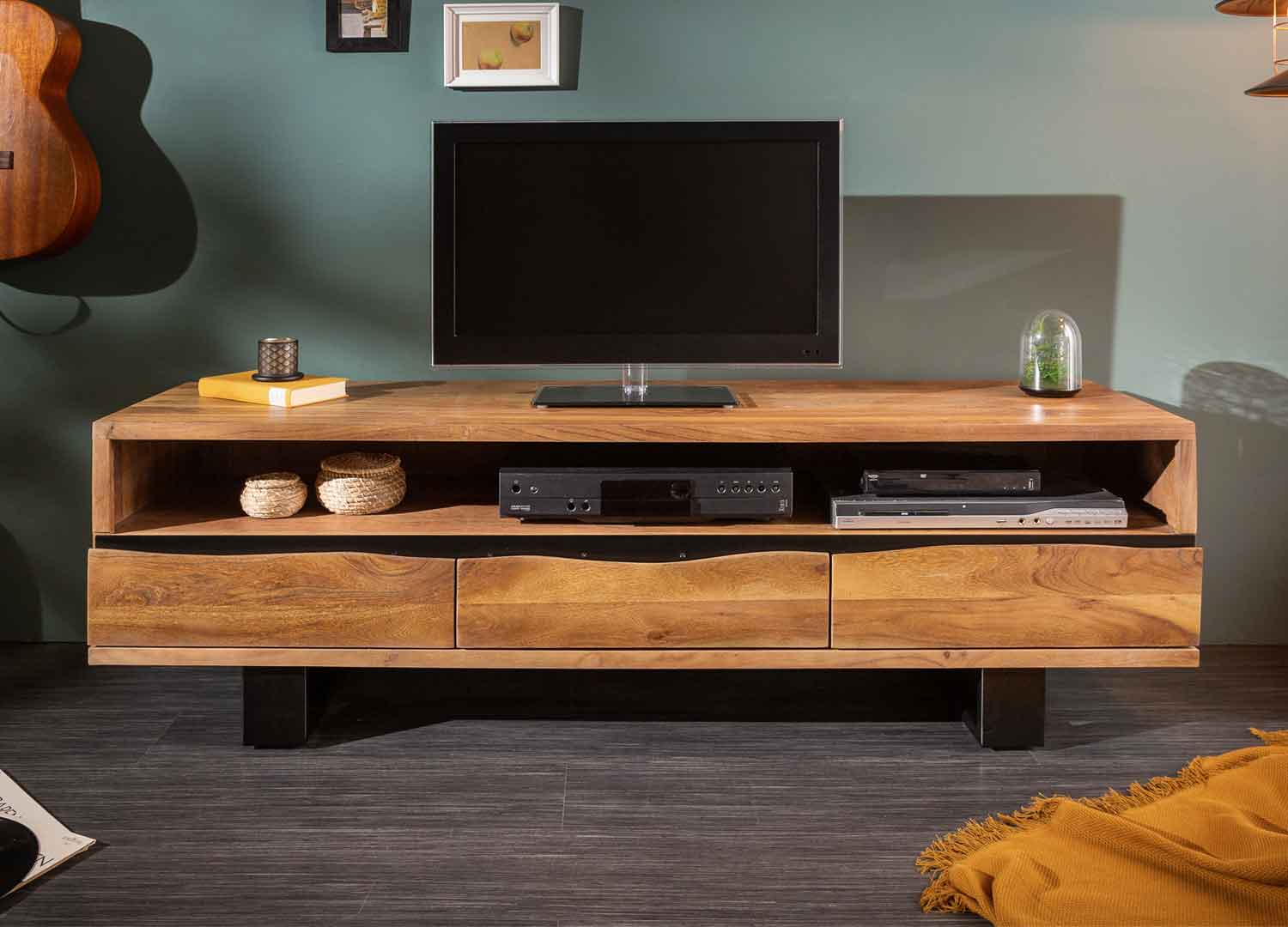 meuble tv avec rangement et métal noir