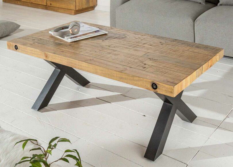 table de salon 110 cm en bois de pin style industriel