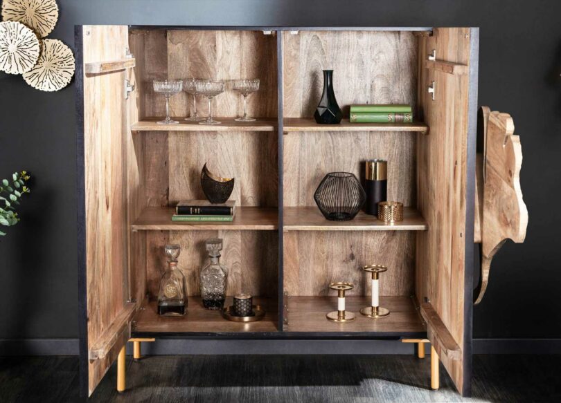 Meuble buffet ouvert