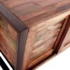zoom sur la finition du meuble en bois